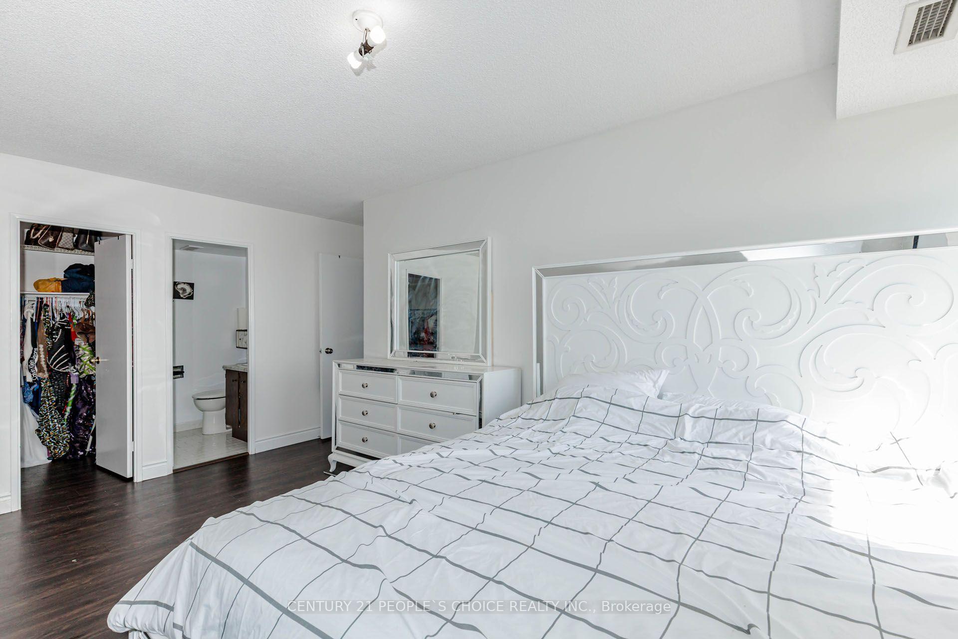 Photo 23 of Unit 1203, 301 Frances Avenue, Hamilton, Lakeshore — HOMEH