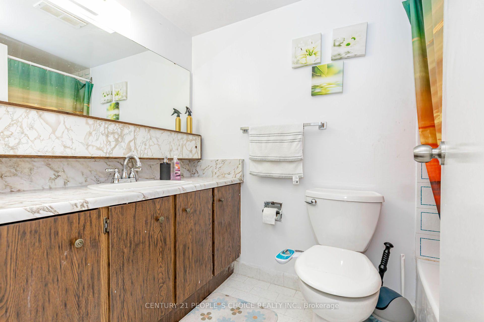 Photo 27 of Unit 1203, 301 Frances Avenue, Hamilton, Lakeshore — HOMEH