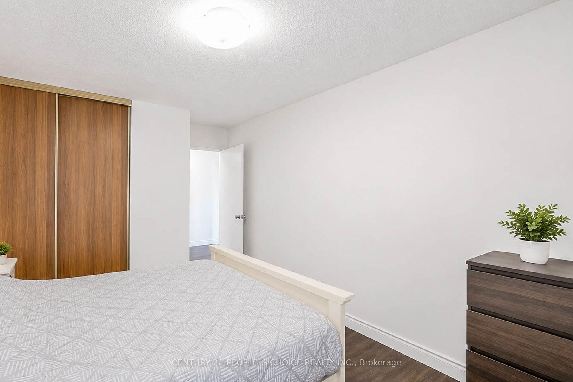 Photo 30 of Unit 1203, 301 Frances Avenue, Hamilton, Lakeshore — HOMEH