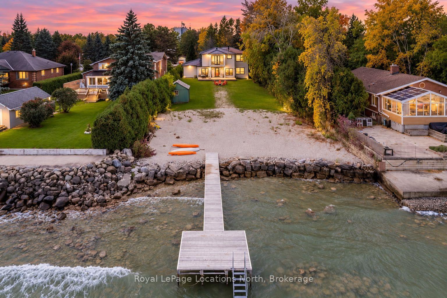 Photo 1 of 11 Georgian Manor Drive, Collingwood — HOMEH