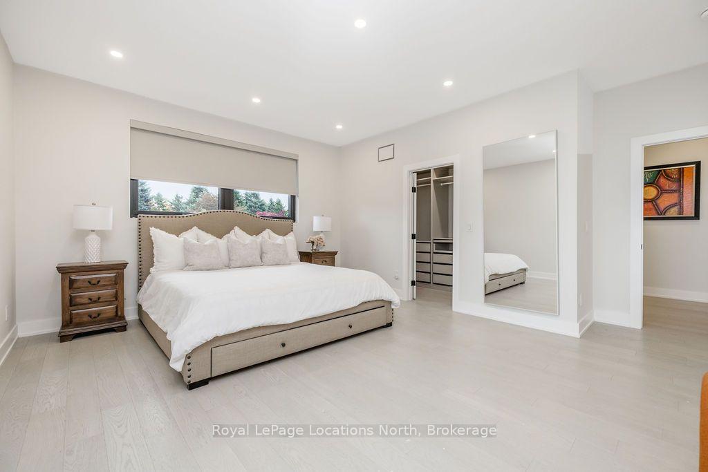 Photo 29 of 11 Georgian Manor Drive, Collingwood — HOMEH