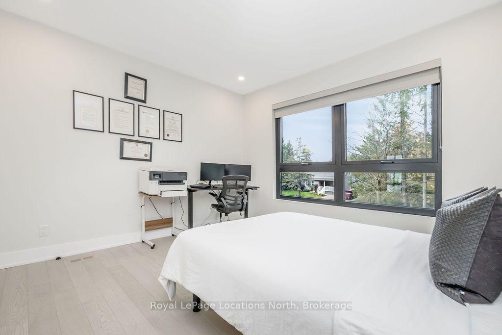 Photo 41 of 11 Georgian Manor Drive, Collingwood — HOMEH
