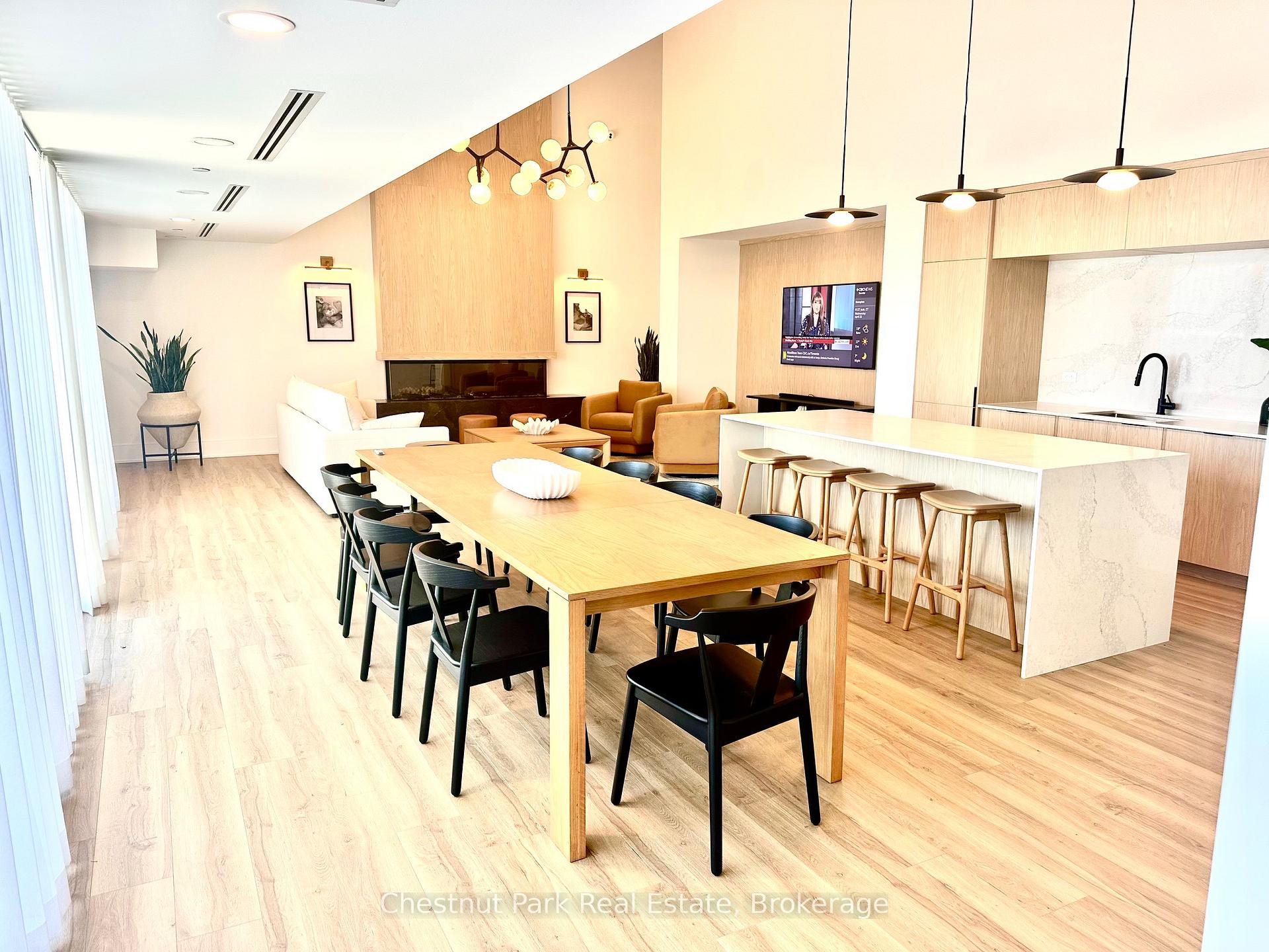 Photo 10 of Unit 617, 31 Huron Street, Collingwood — HOMEH