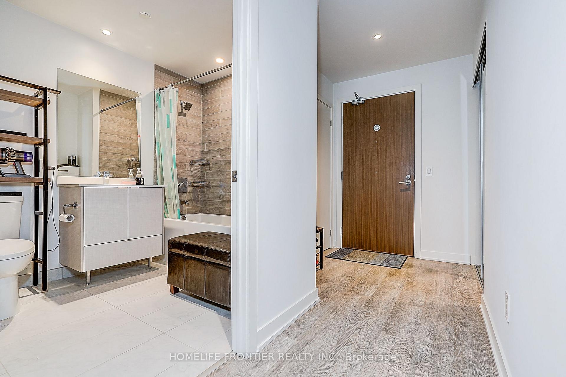 Photo 5 of Unit 2005, 1928 Lakeshore Boulevard W, Toronto, South Parkdale — HOMEH