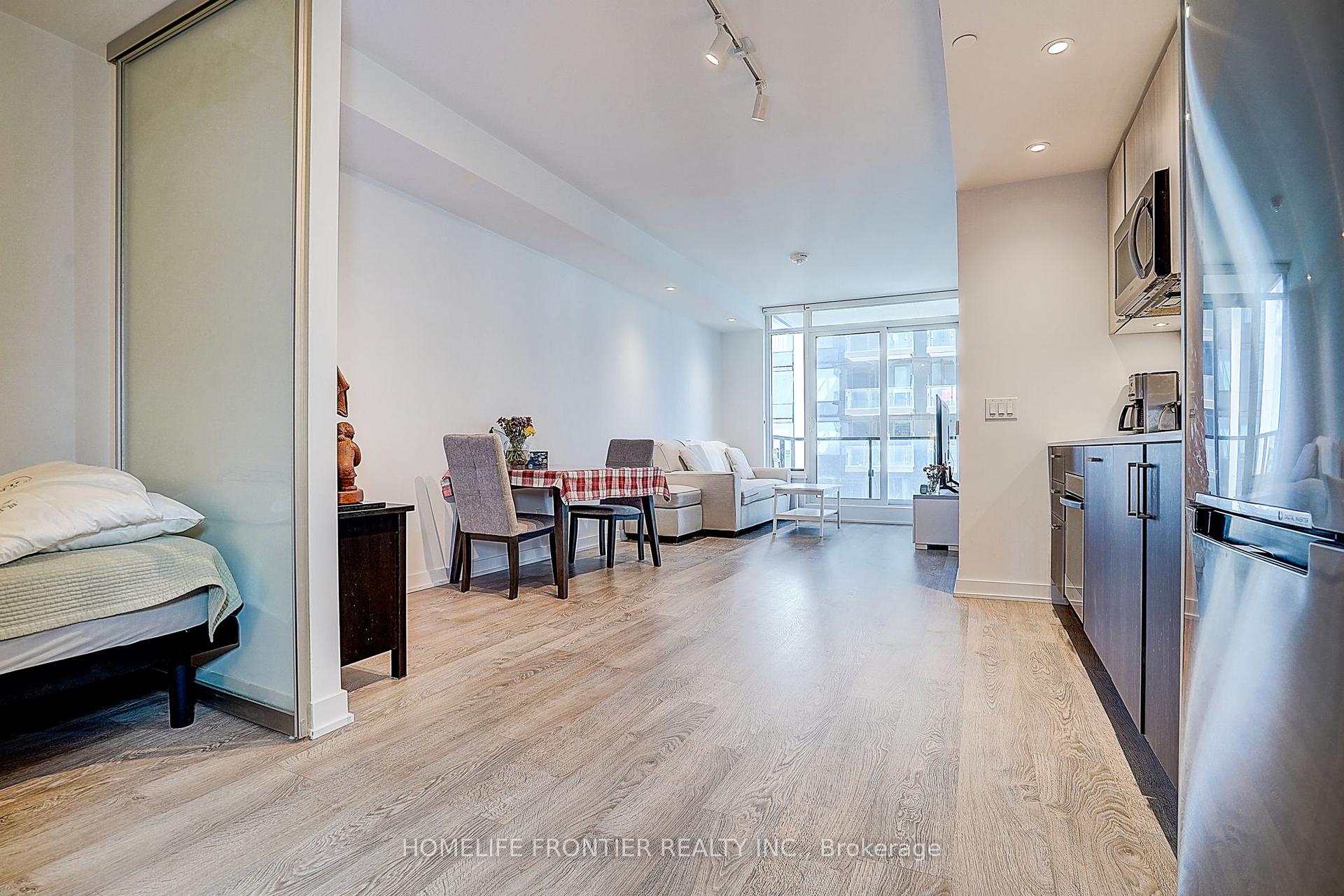 Photo 7 of Unit 2005, 1928 Lakeshore Boulevard W, Toronto, South Parkdale — HOMEH