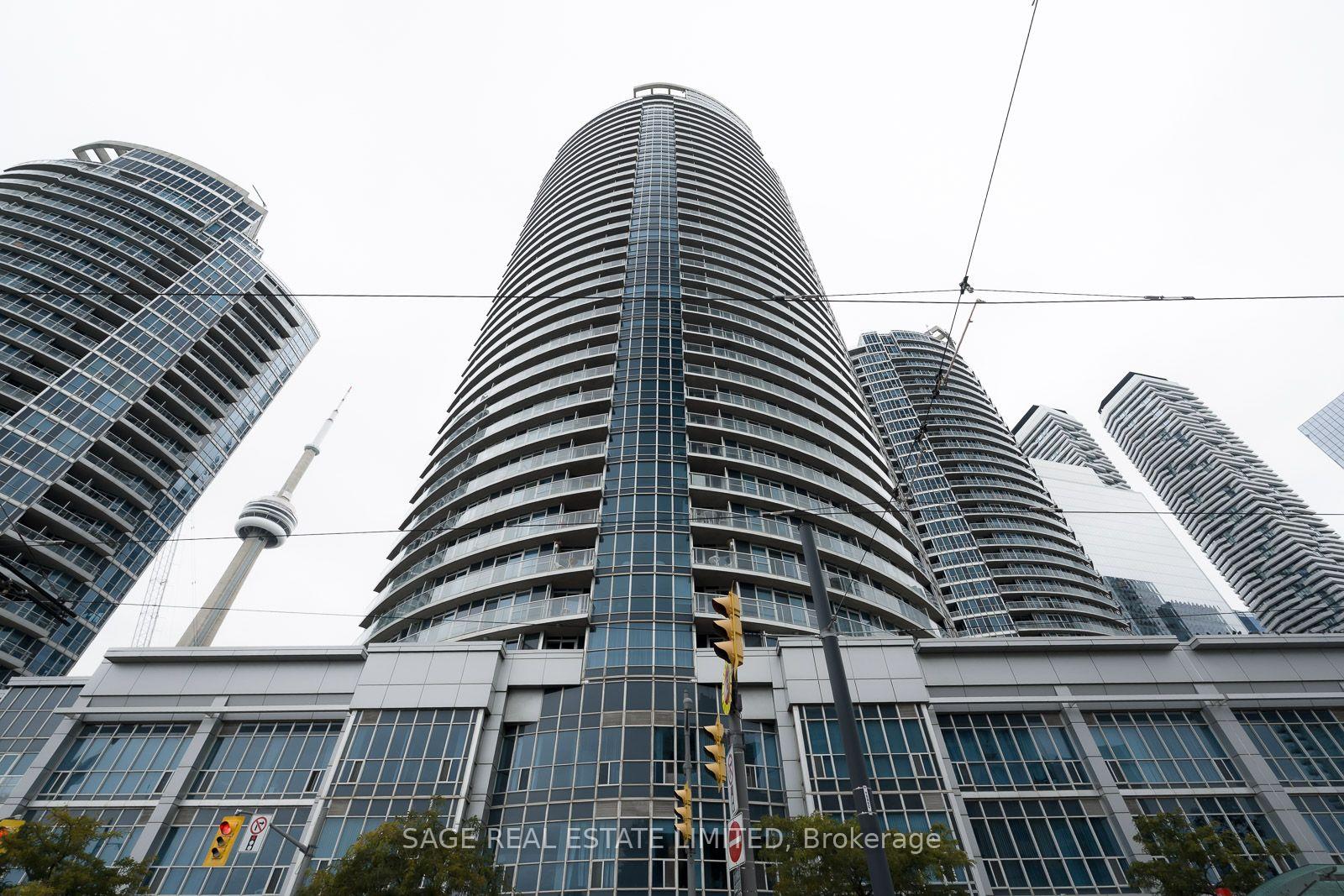 Photo of Unit 1705, 208 Queens Quay W