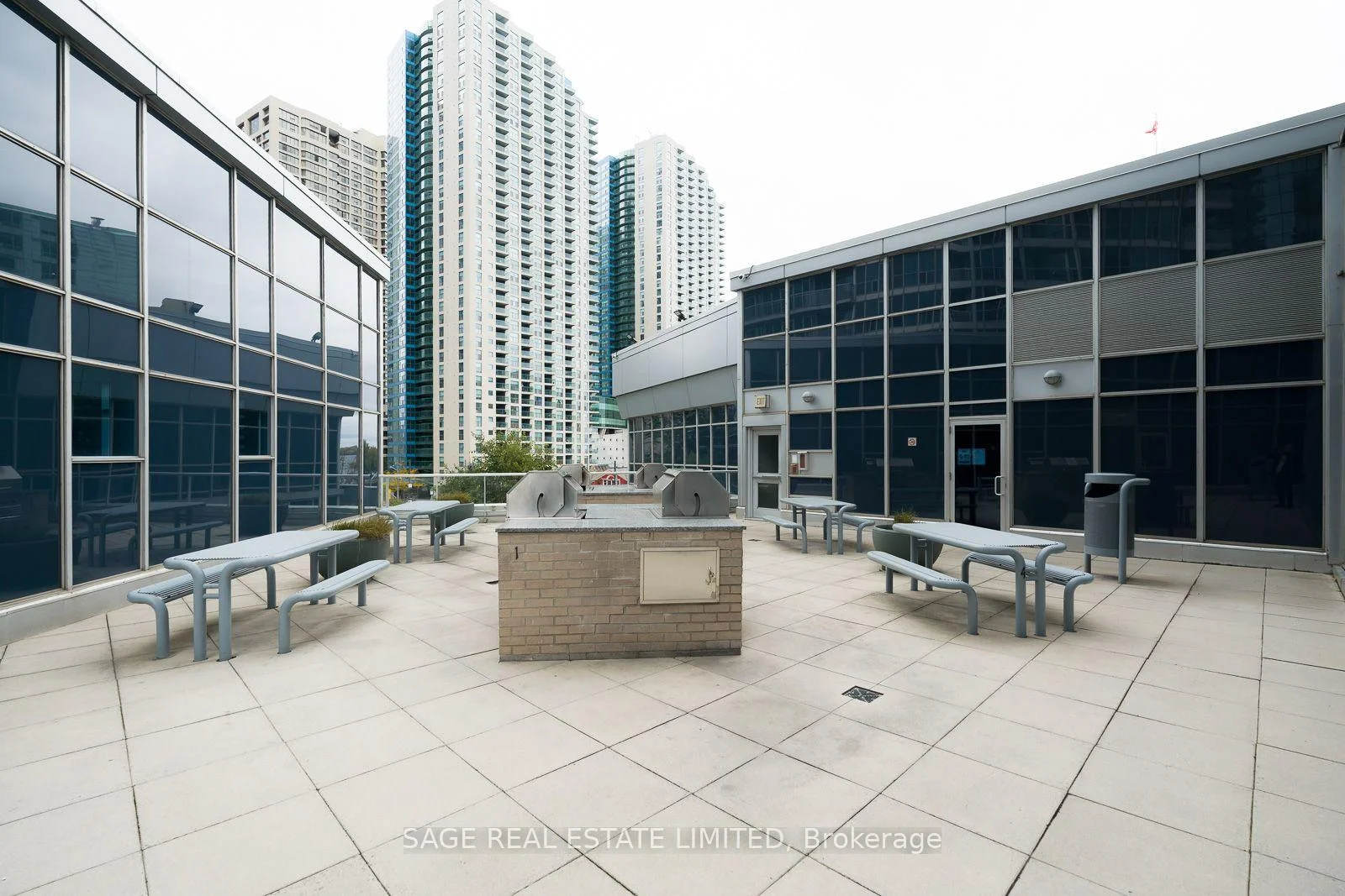Photo 34 of Unit 1705, 208 Queens Quay W, Toronto, Waterfront Communities — HOMEH