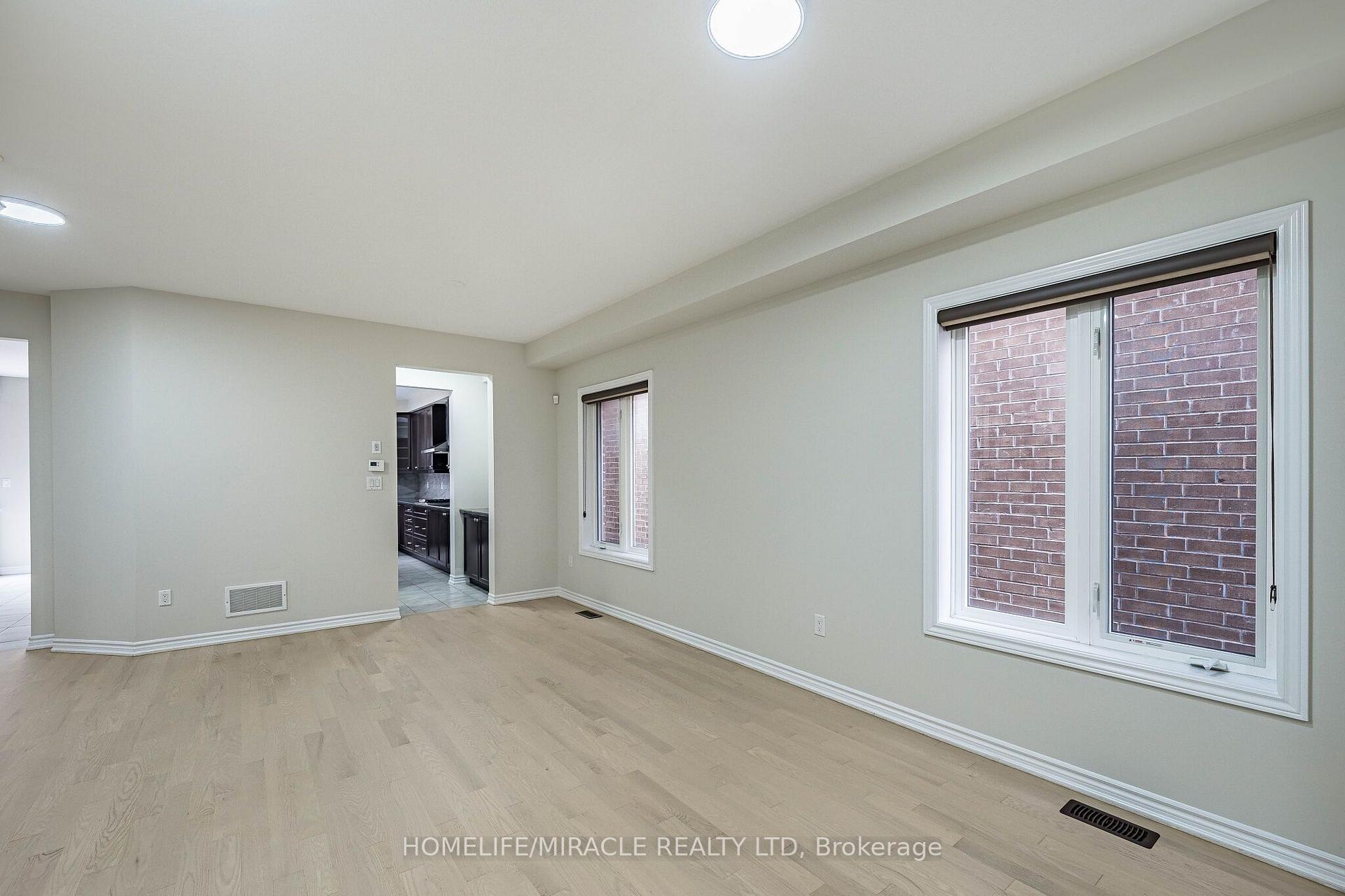 Photo 5 of 372 Remembrance Road, Brampton, Northwest Brampton — HOMEH