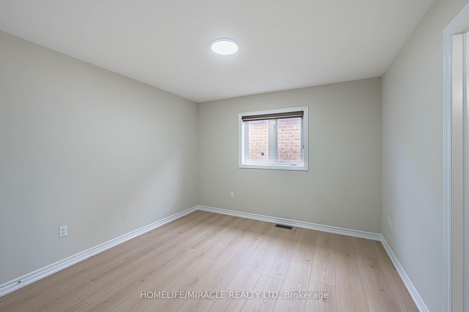 Photo 38 of 372 Remembrance Road, Brampton, Northwest Brampton — HOMEH