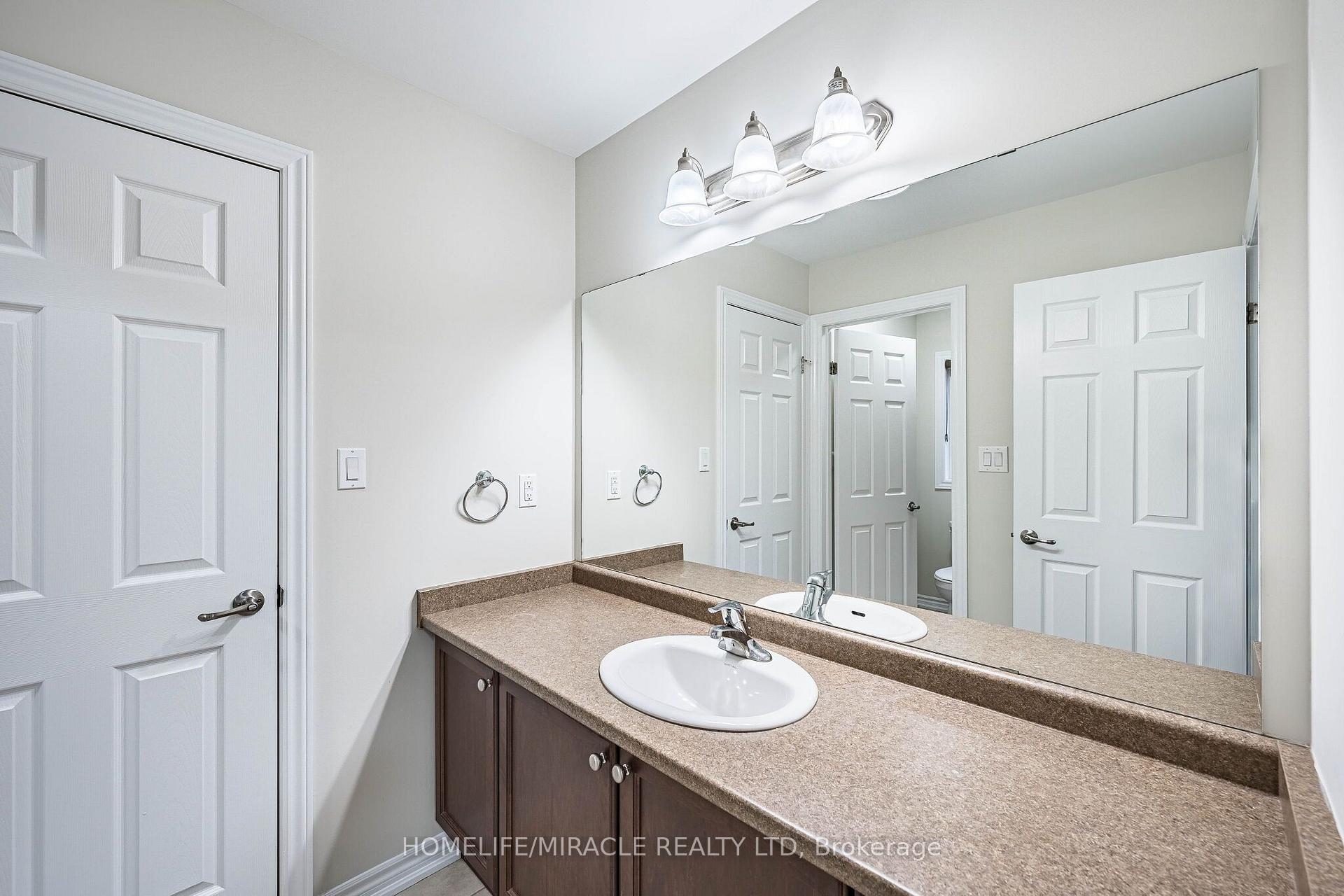 Photo 43 of 372 Remembrance Road, Brampton, Northwest Brampton — HOMEH