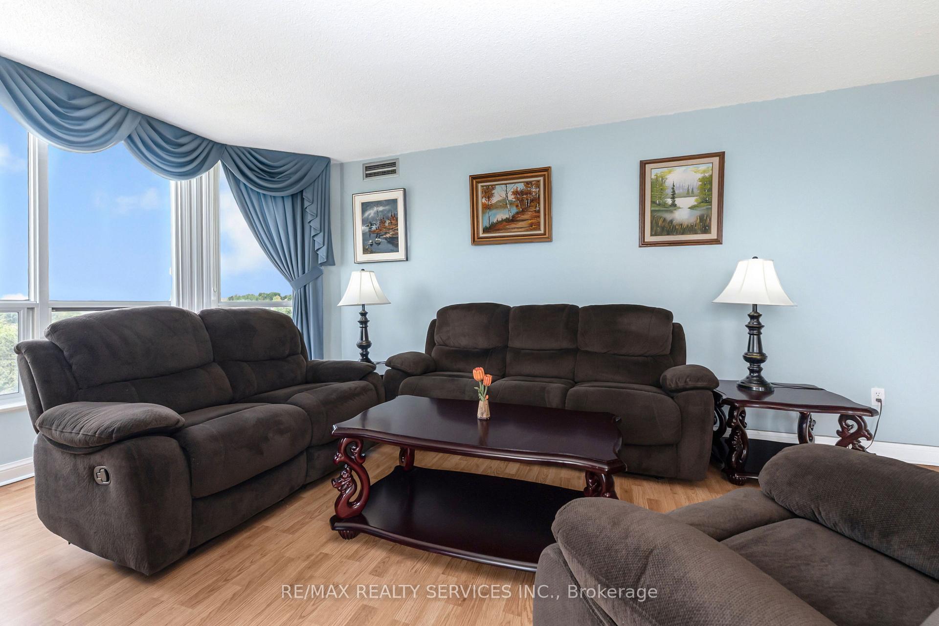 Photo 10 of Unit 709, 22 Hanover Road, Brampton, Queen Street Corridor — HOMEH