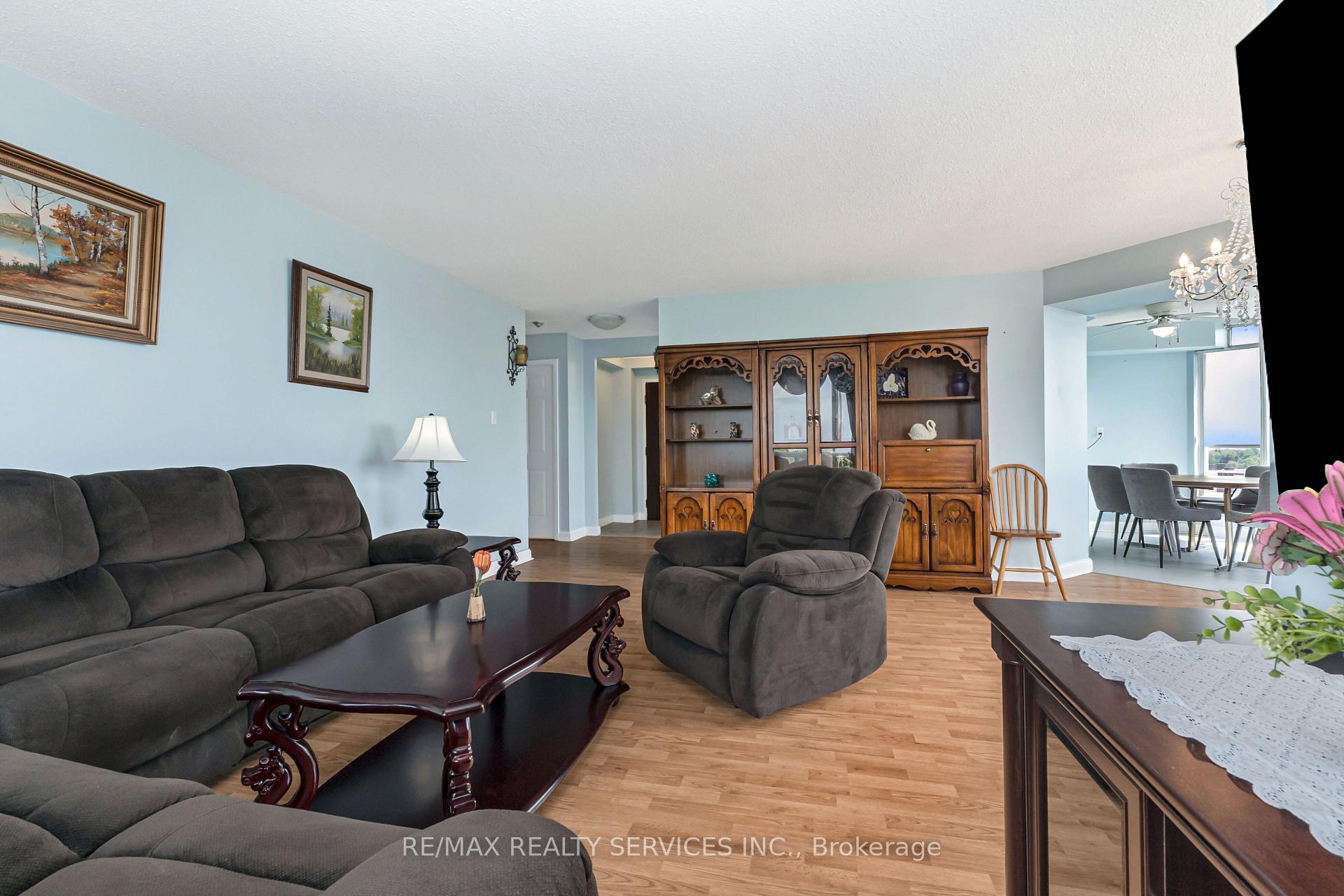 Photo 11 of Unit 709, 22 Hanover Road, Brampton, Queen Street Corridor — HOMEH