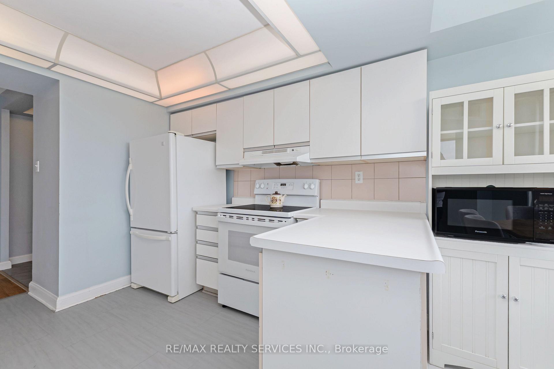 Photo 19 of Unit 709, 22 Hanover Road, Brampton, Queen Street Corridor — HOMEH