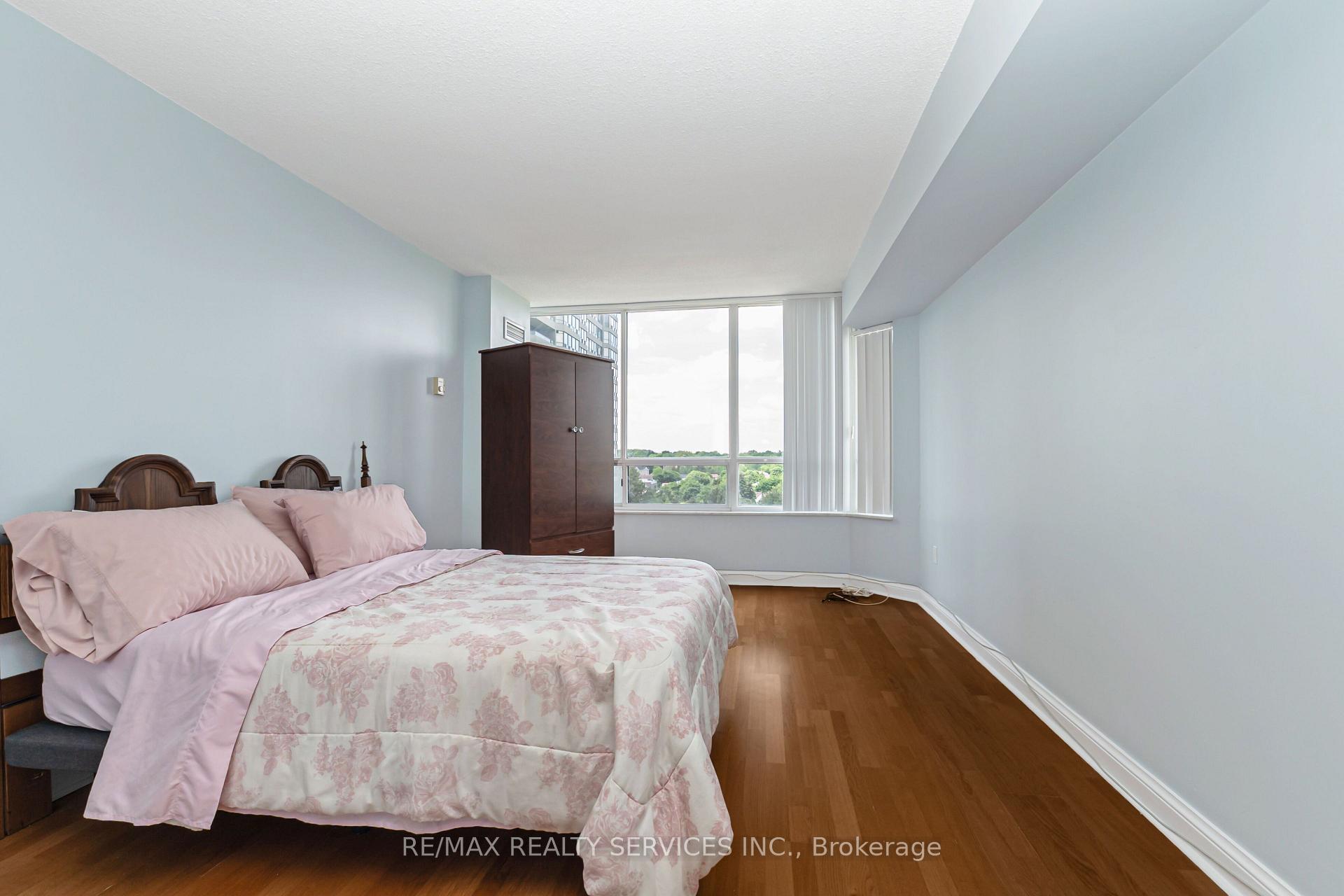 Photo 22 of Unit 709, 22 Hanover Road, Brampton, Queen Street Corridor — HOMEH