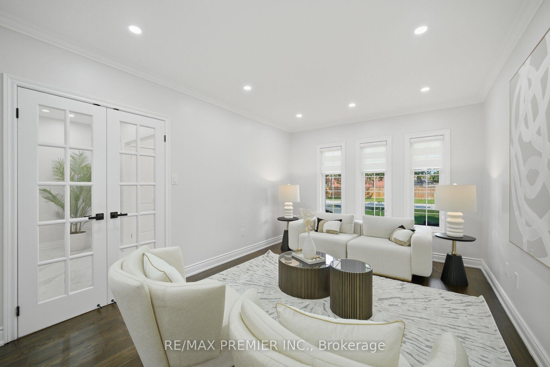 Photo 8 of 95 Hudson Drive, Vaughan, Maple — HOMEH