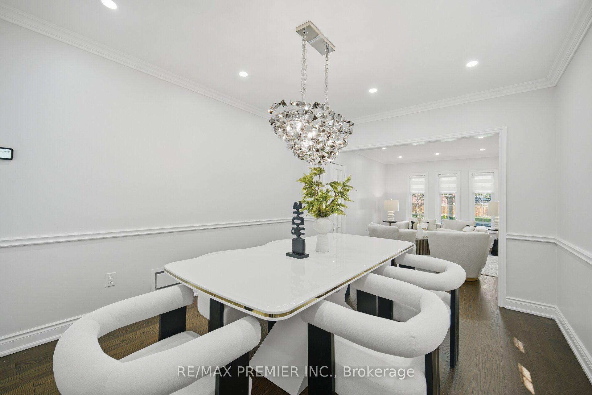 Photo 10 of 95 Hudson Drive, Vaughan, Maple — HOMEH