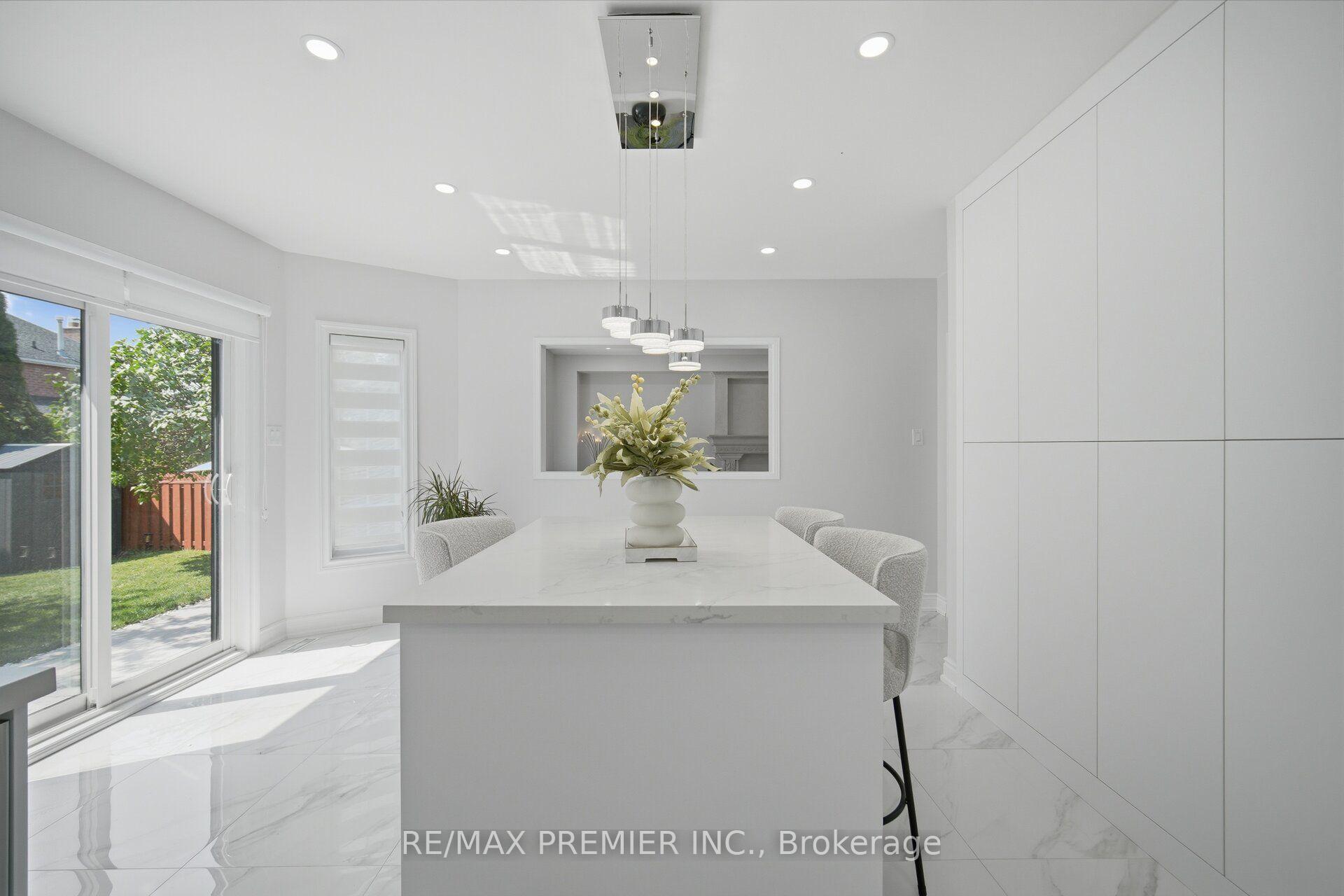 Photo 16 of 95 Hudson Drive, Vaughan, Maple — HOMEH