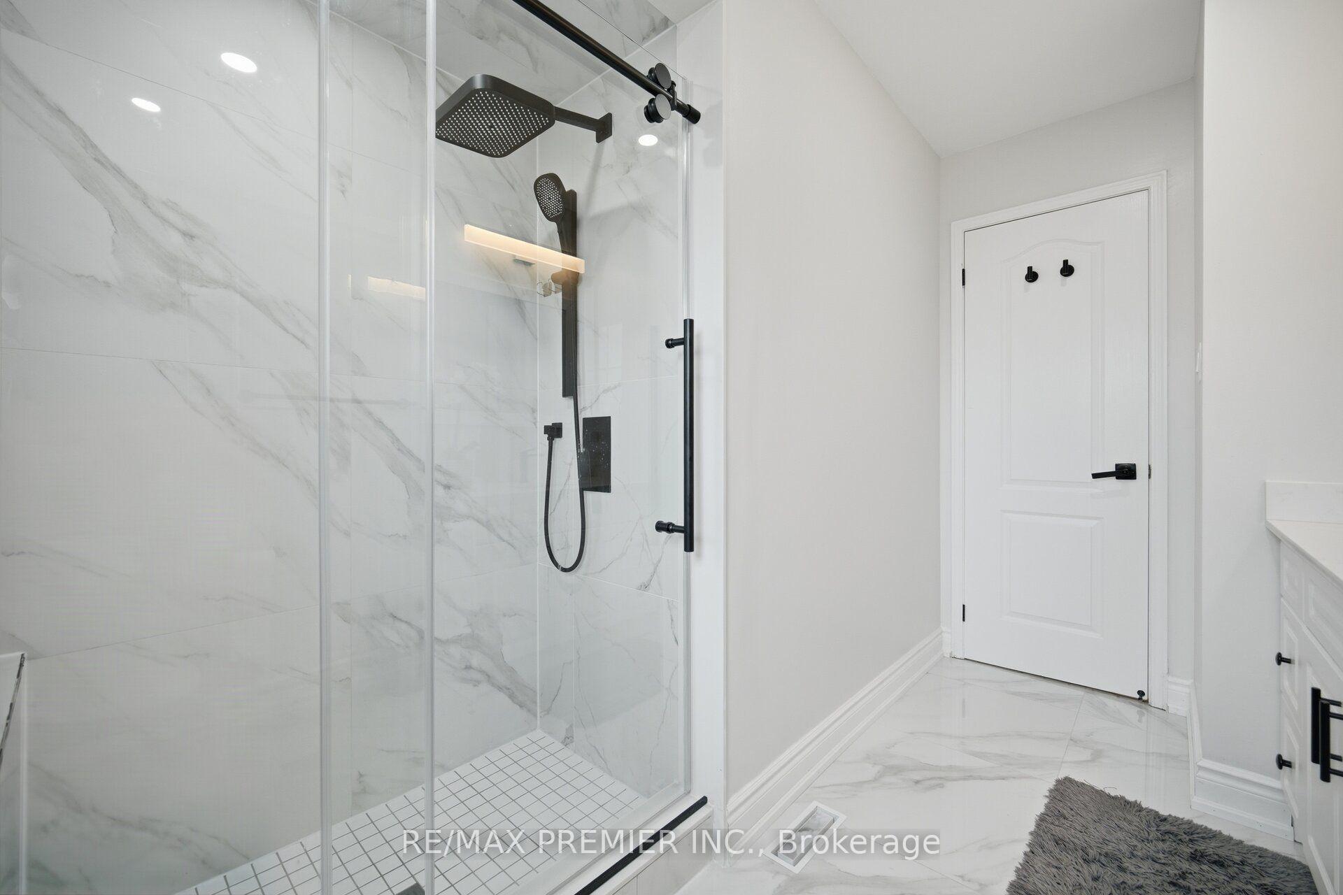 Photo 34 of 95 Hudson Drive, Vaughan, Maple — HOMEH