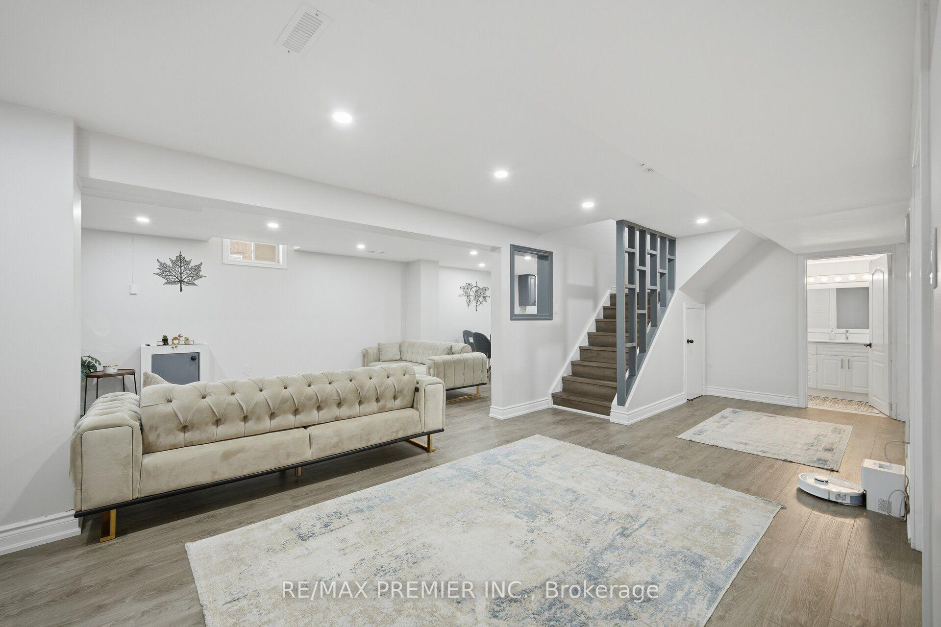Photo 35 of 95 Hudson Drive, Vaughan, Maple — HOMEH