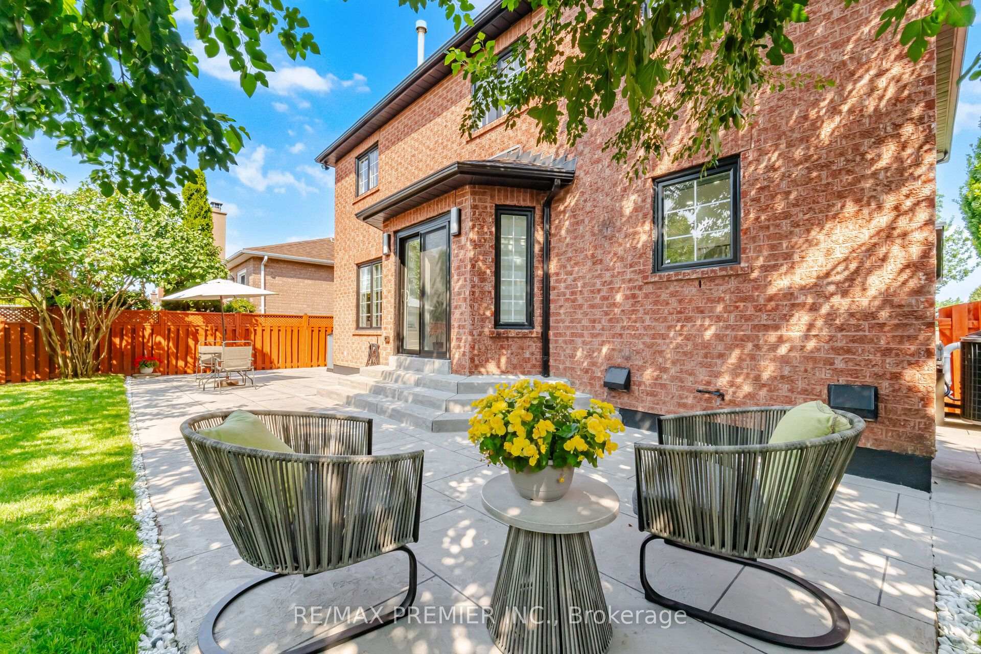 Photo 44 of 95 Hudson Drive, Vaughan, Maple — HOMEH