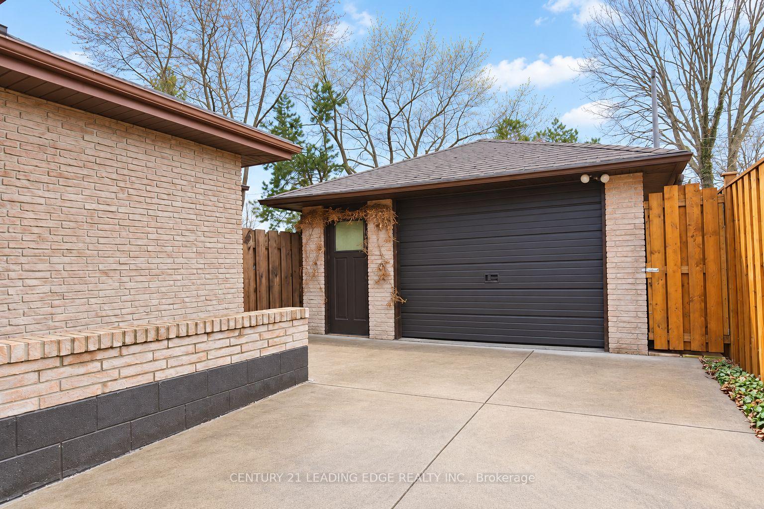 Photo 14 of 1275 Parkview Avenue, Windsor, Riverside - Windsor — HOMEH