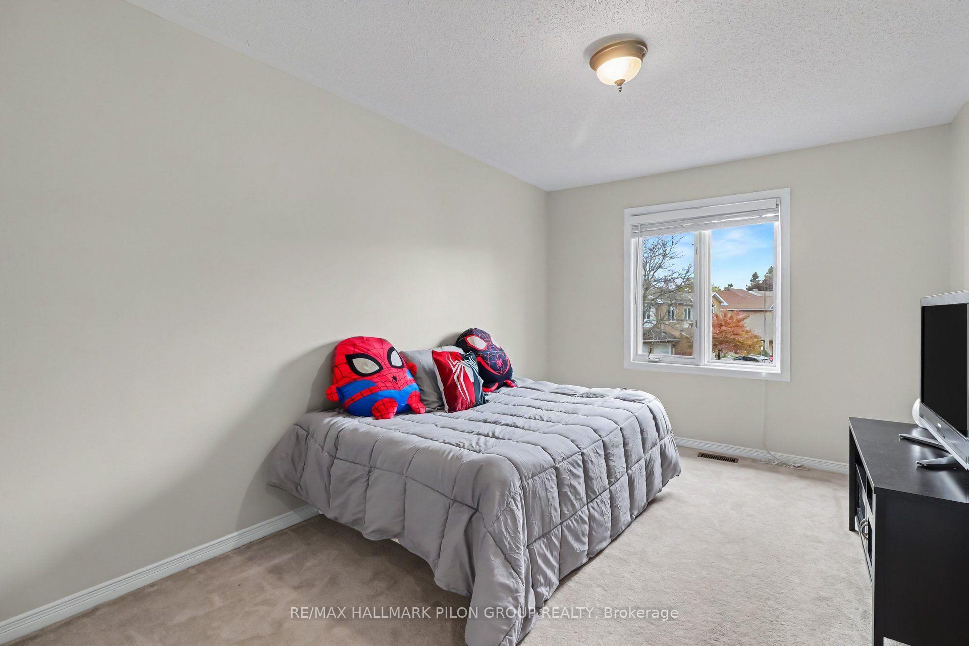 Photo 14 of 6154 Red Willow Drive, Ottawa, Chapel Hill — HOMEH