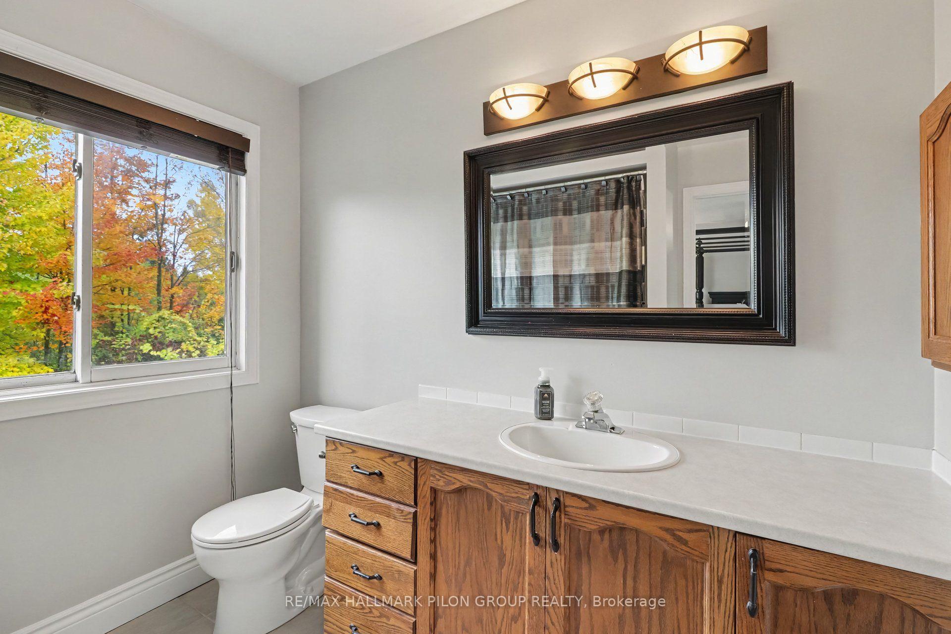 Photo 15 of 6154 Red Willow Drive, Ottawa, Chapel Hill — HOMEH