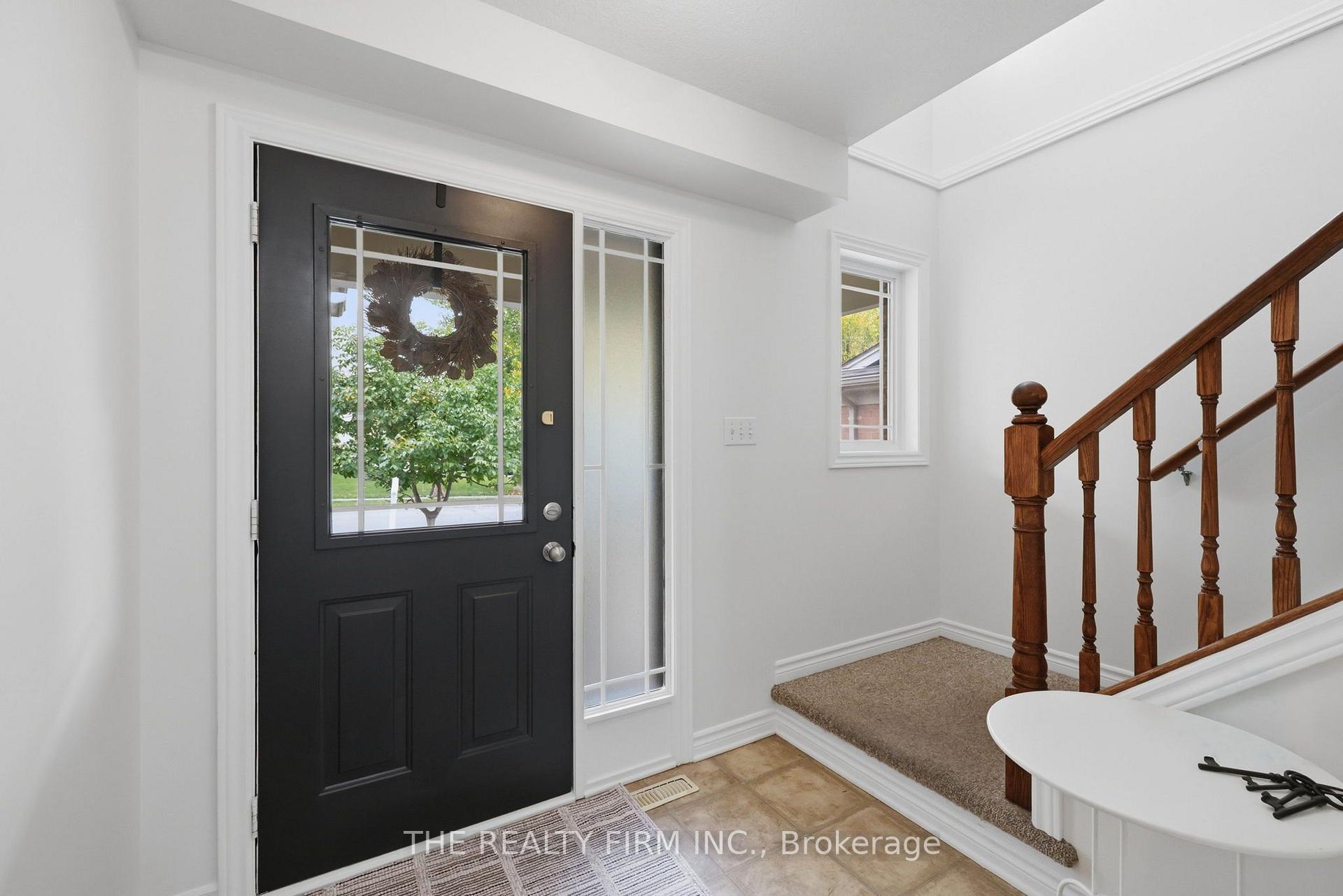 Photo 5 of 833 Capulet Lane, London, North M — HOMEH