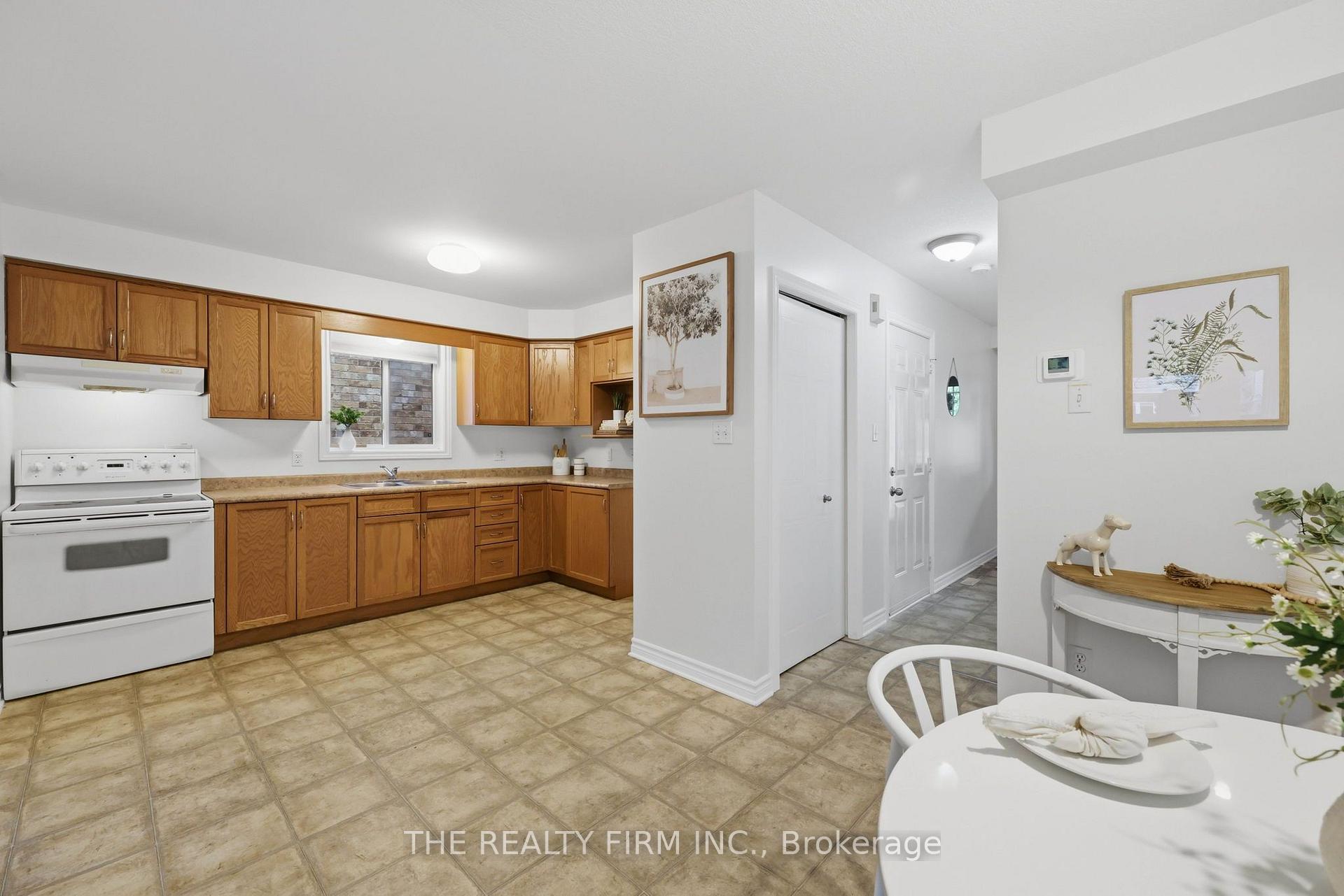 Photo 22 of 833 Capulet Lane, London, North M — HOMEH