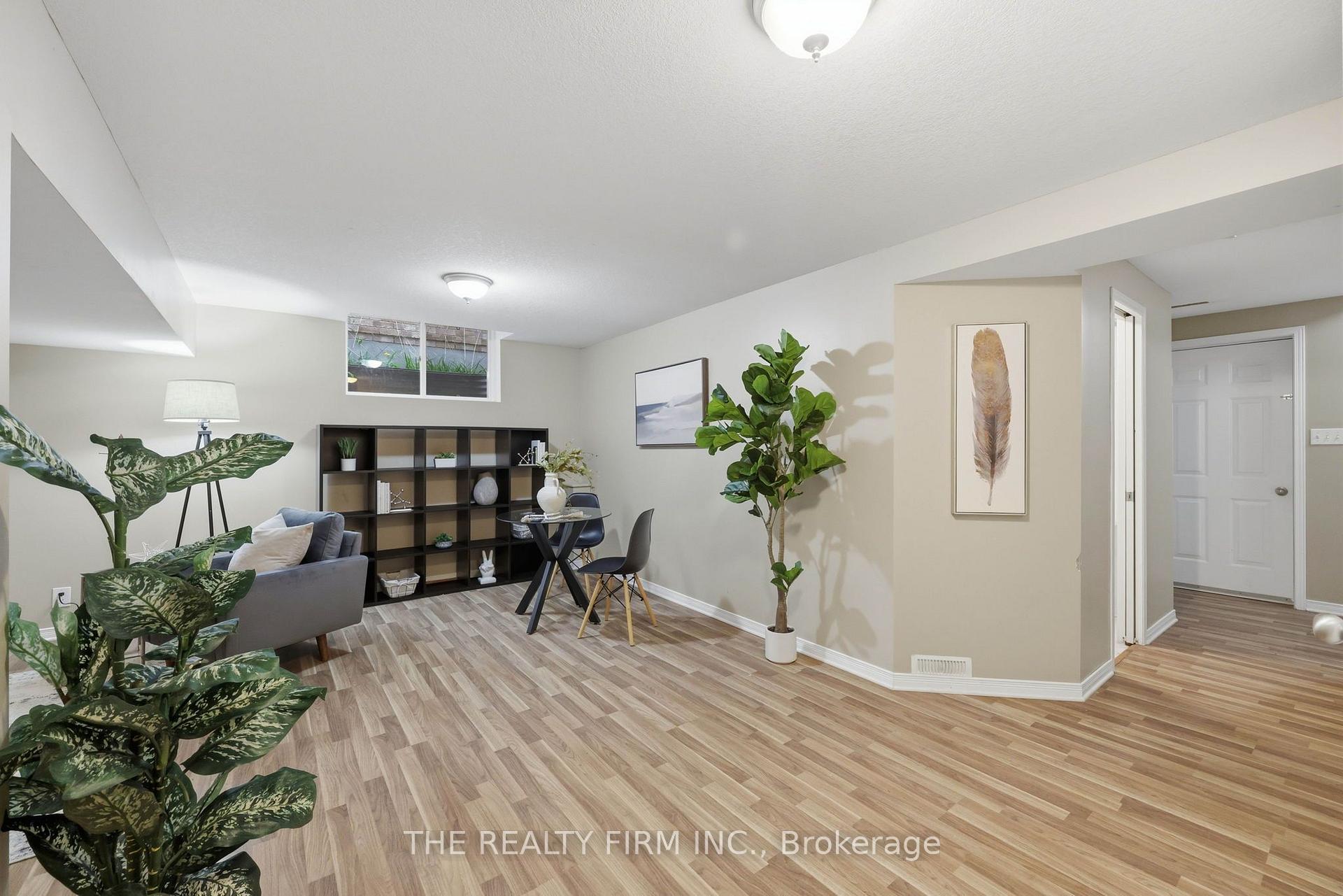Photo 38 of 833 Capulet Lane, London, North M — HOMEH