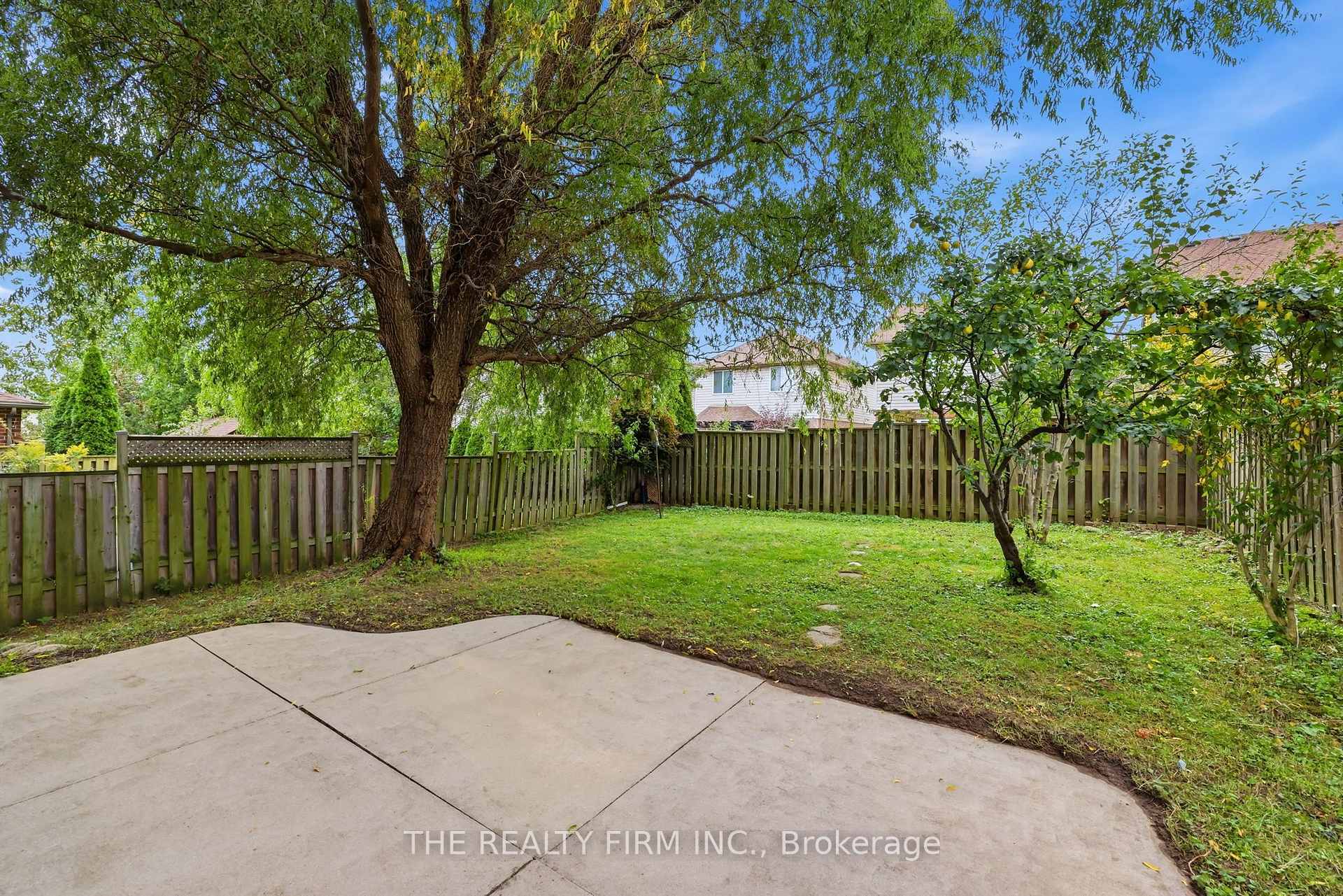 Photo 46 of 833 Capulet Lane, London, North M — HOMEH