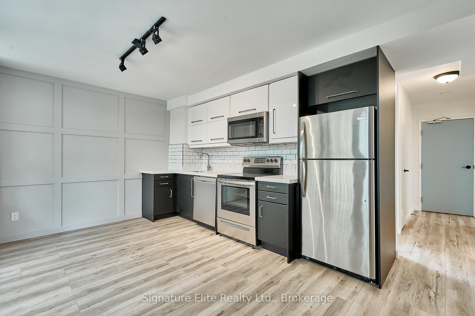 Photo 2 of Unit 303, 291 Scarlett Road, Toronto, Rockcliffe-Smythe — HOMEH