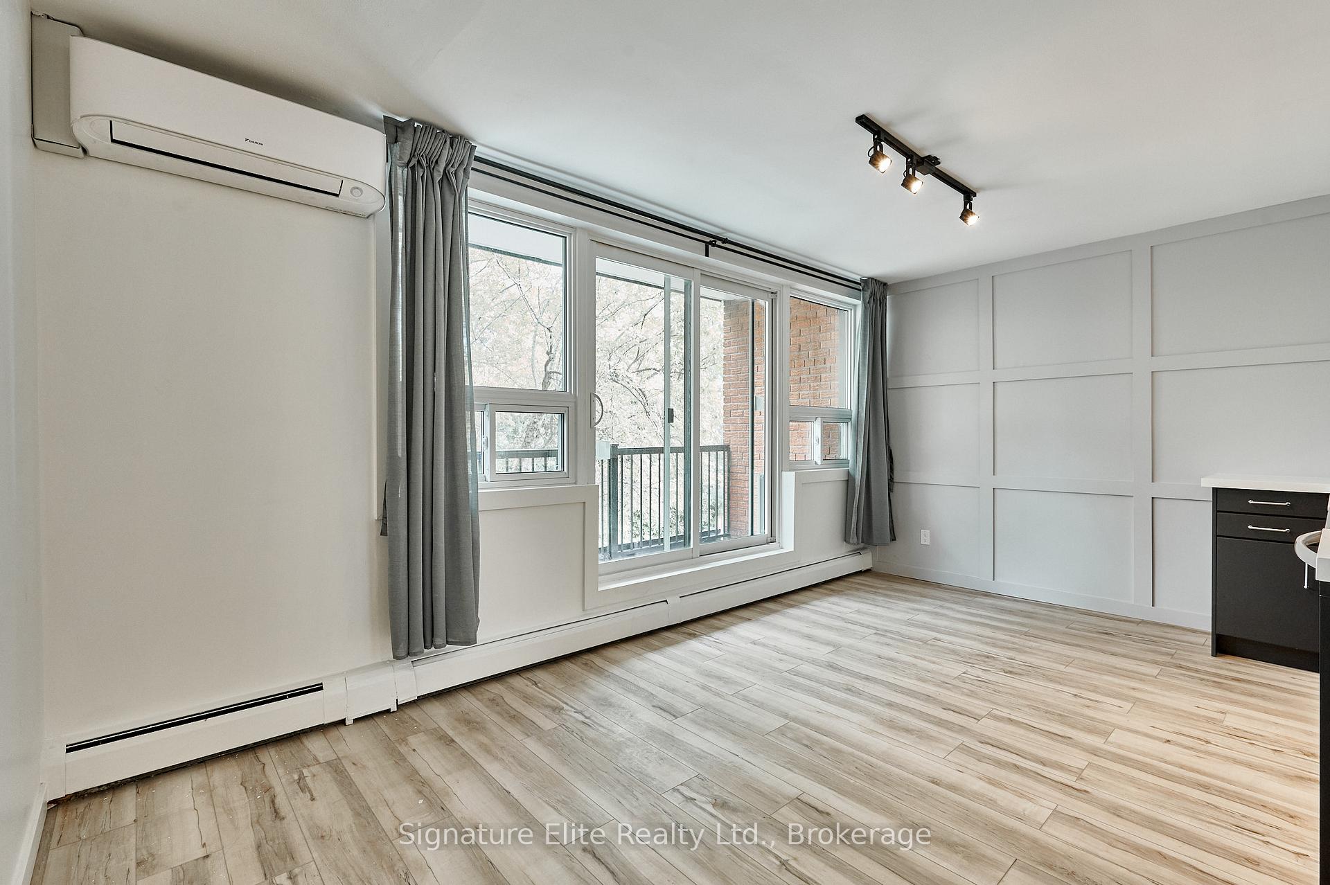 Photo 3 of Unit 303, 291 Scarlett Road, Toronto, Rockcliffe-Smythe — HOMEH