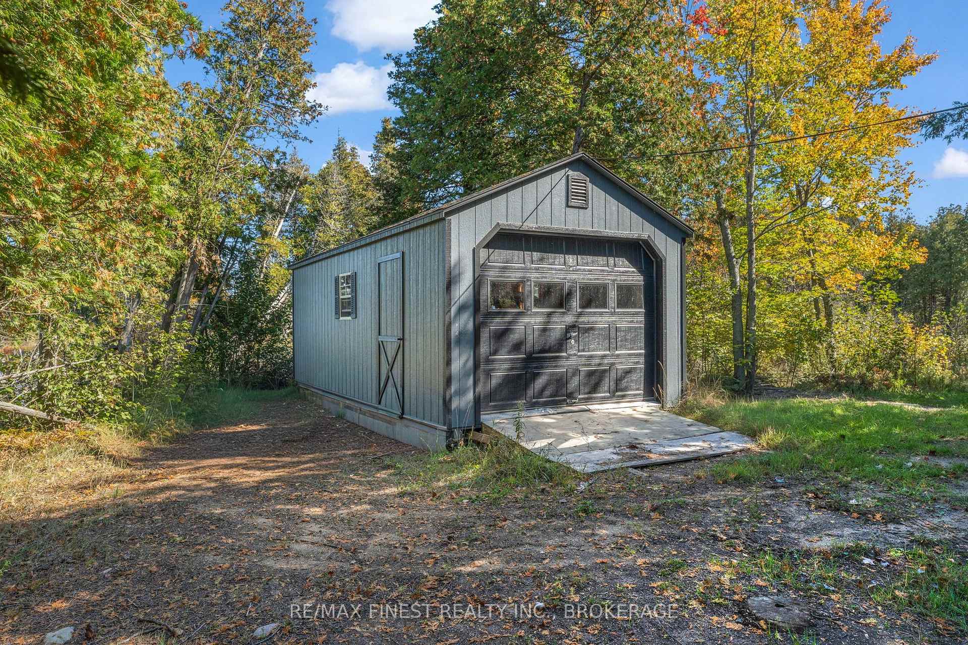 Photo 5 of 1283 Wilkinson Road, Frontenac, Frontenac Centre — HOMEH
