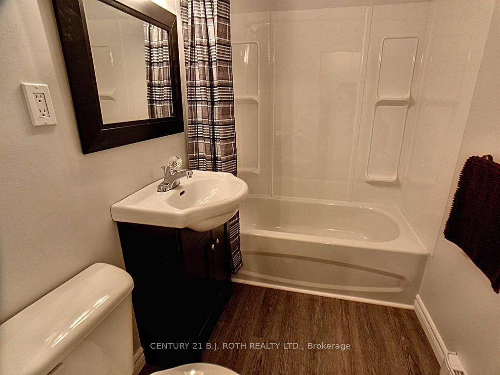Photo 14 of 240 Clayborne Place, Orillia — HOMEH
