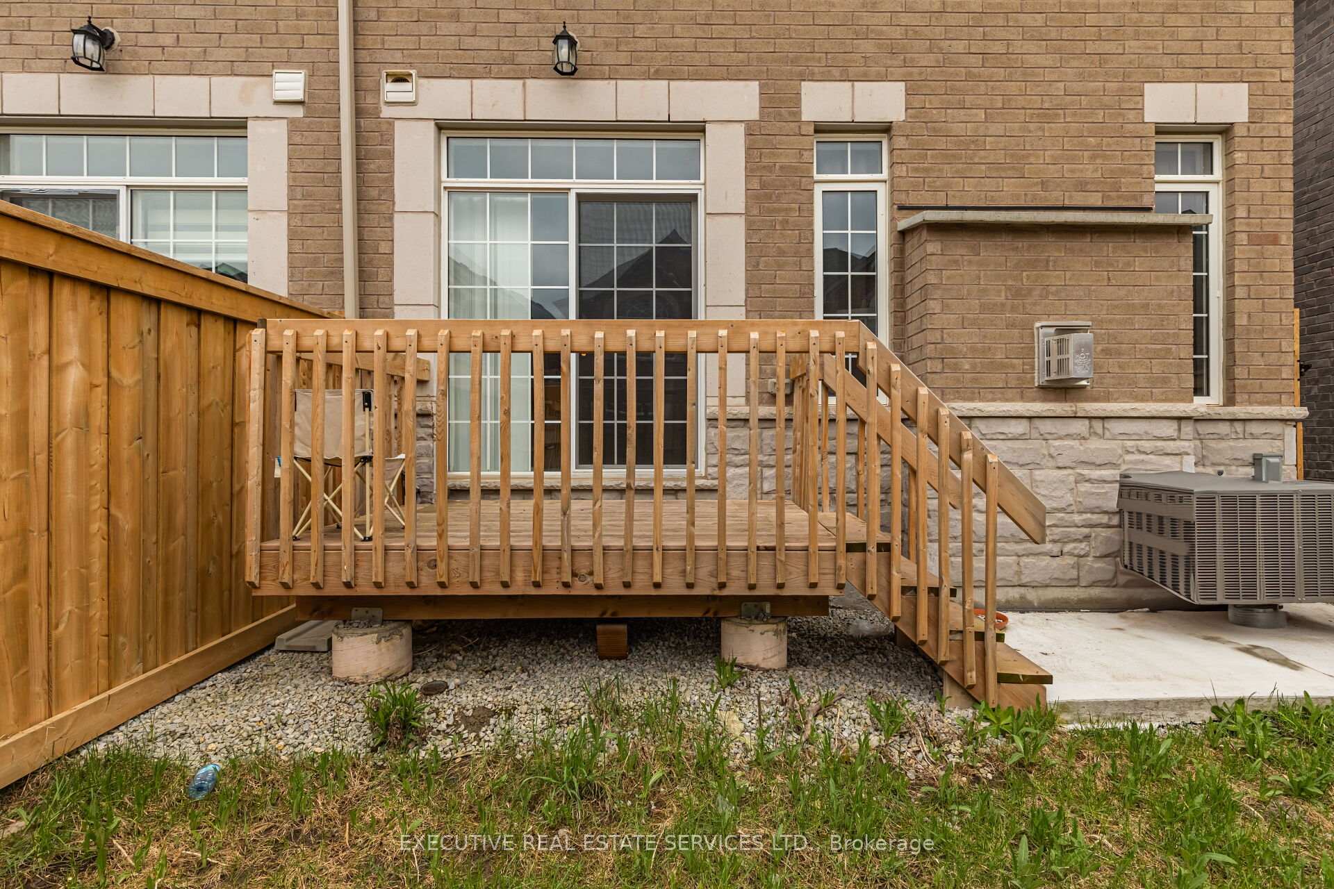 Photo 41 of 105 Branigan Crescent, Halton Hills, Georgetown — HOMEH