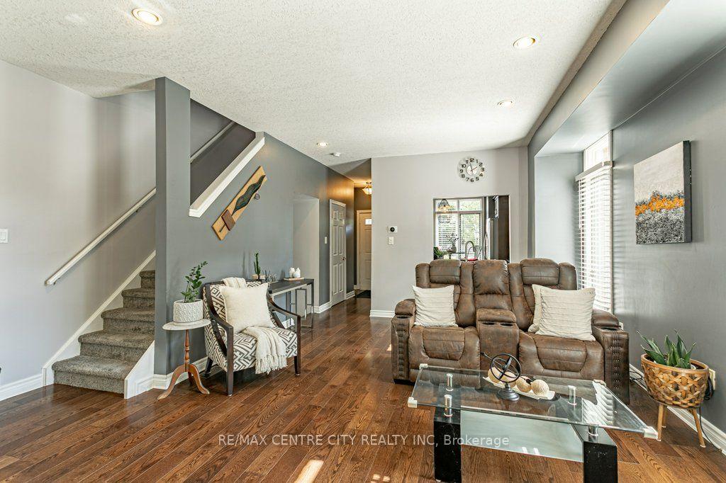 Photo 13 of Unit 32, 1415 Commissioners Road W, London, South B — HOMEH