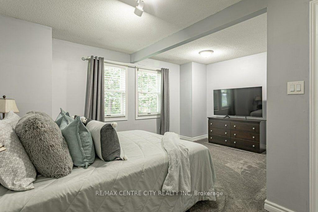 Photo 17 of Unit 32, 1415 Commissioners Road W, London, South B — HOMEH