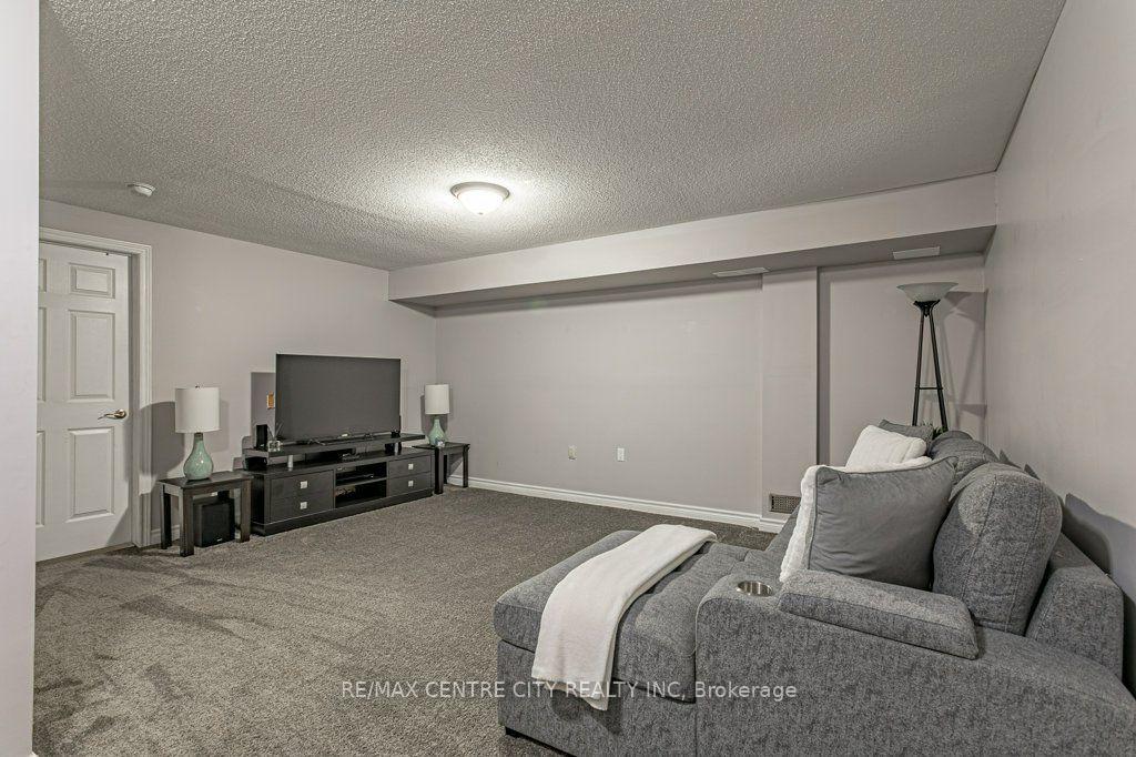 Photo 19 of Unit 32, 1415 Commissioners Road W, London, South B — HOMEH