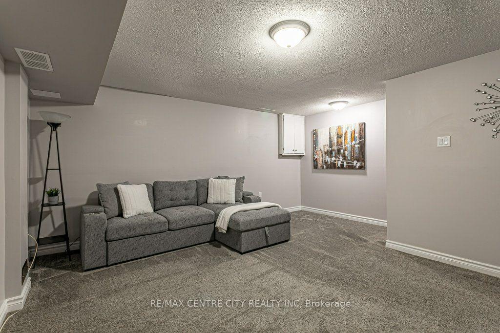 Photo 20 of Unit 32, 1415 Commissioners Road W, London, South B — HOMEH