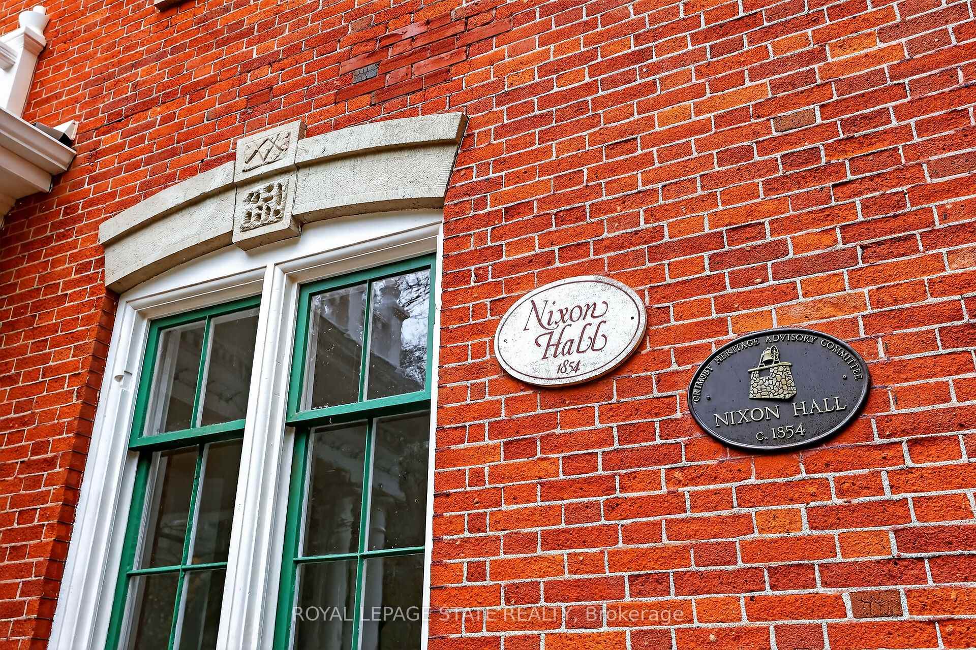 Photo 3 of 262 Main Street W, Grimsby, Grimsby West — HOMEH