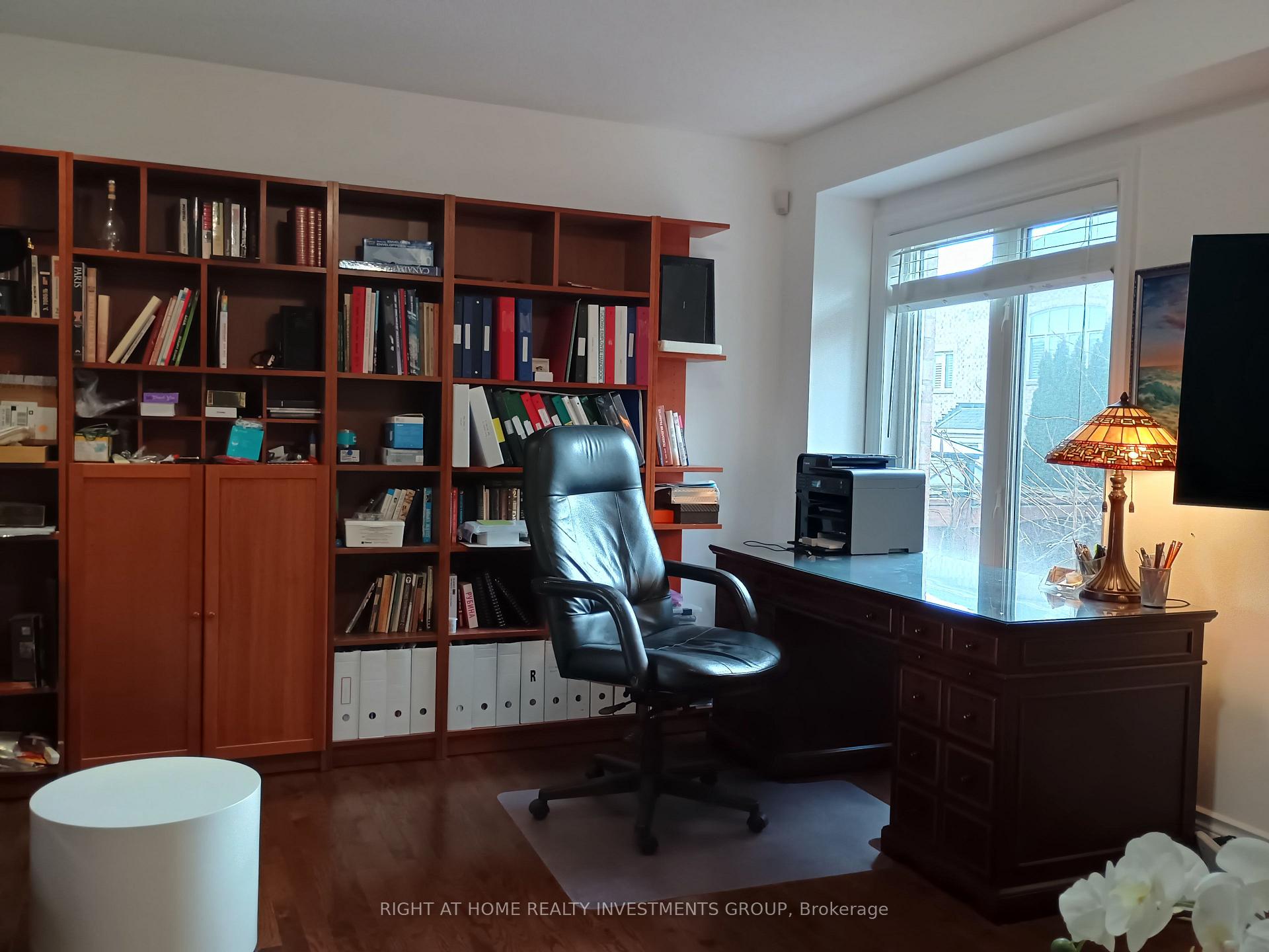 Photo 7 of 31 Barletta Drive, Vaughan, Patterson — HOMEH