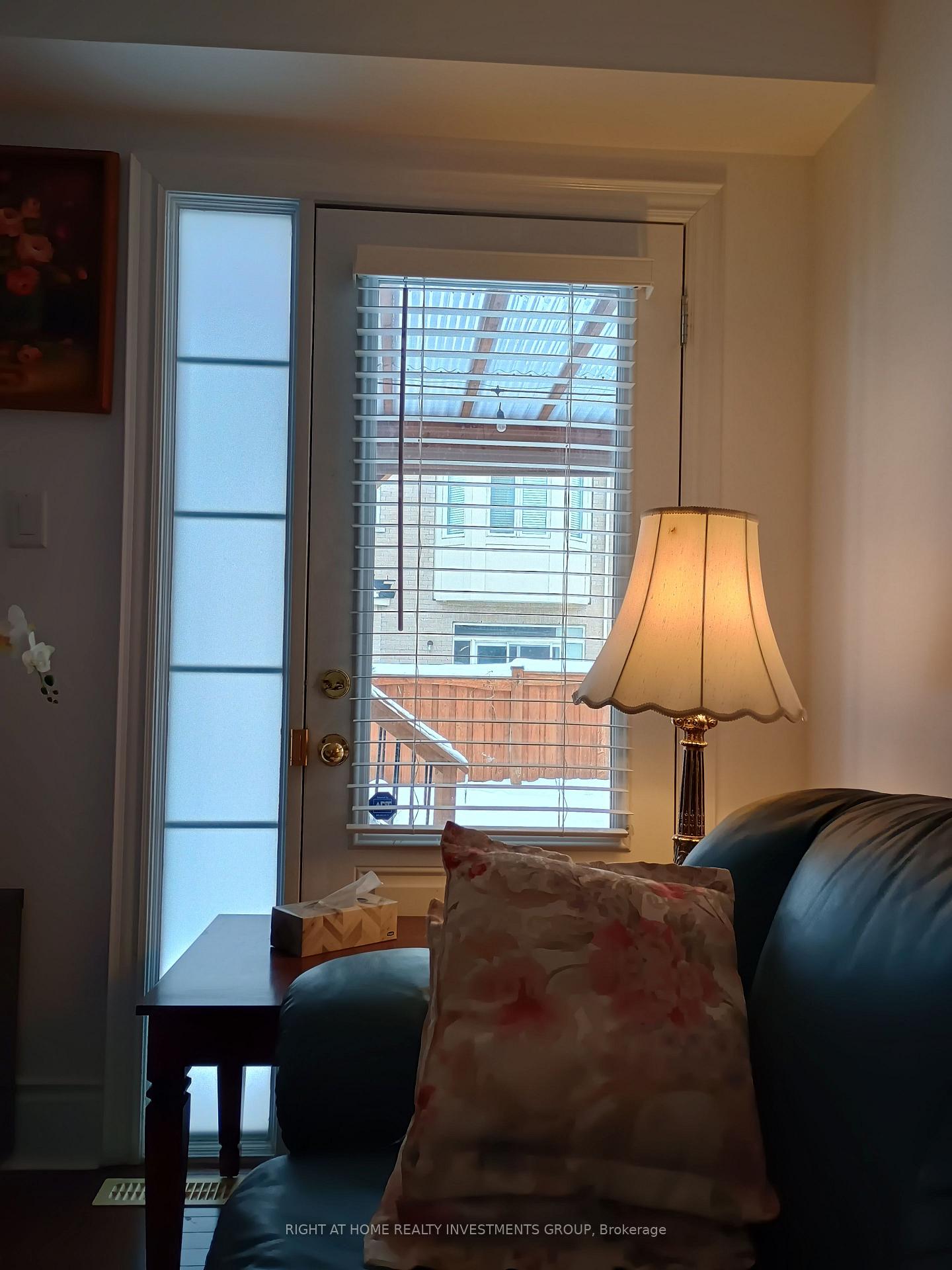 Photo 9 of 31 Barletta Drive, Vaughan, Patterson — HOMEH