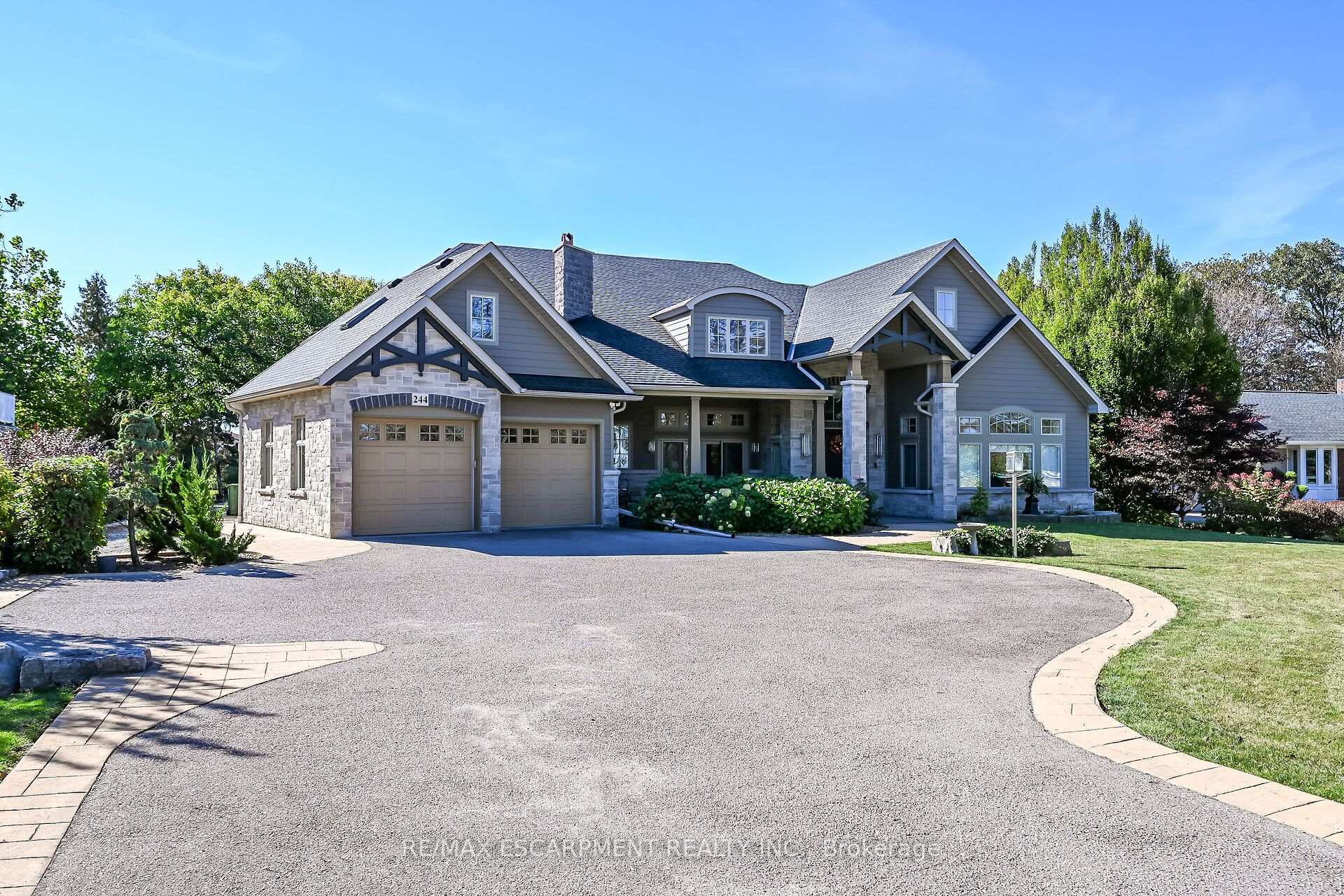 Photo 1 of 244 Mountain Brow Boulevard, Hamilton, Sherwood — HOMEH