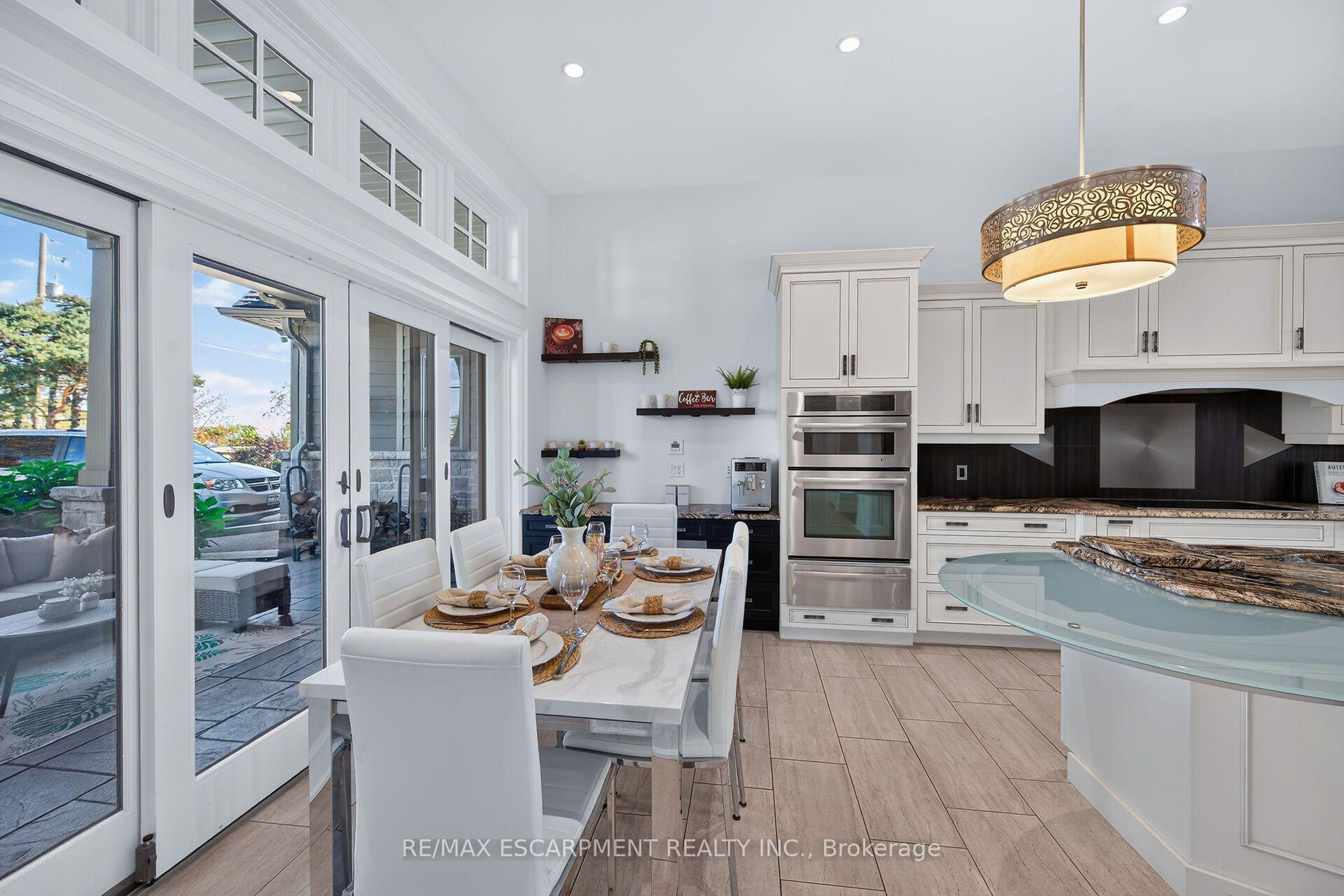 Photo 13 of 244 Mountain Brow Boulevard, Hamilton, Sherwood — HOMEH