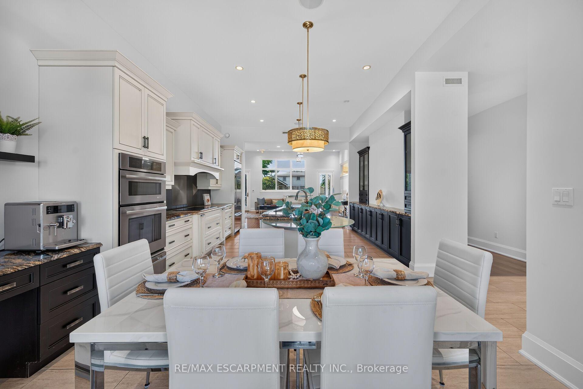 Photo 15 of 244 Mountain Brow Boulevard, Hamilton, Sherwood — HOMEH