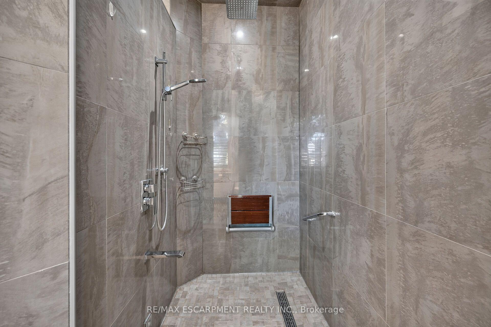 Photo 30 of 244 Mountain Brow Boulevard, Hamilton, Sherwood — HOMEH