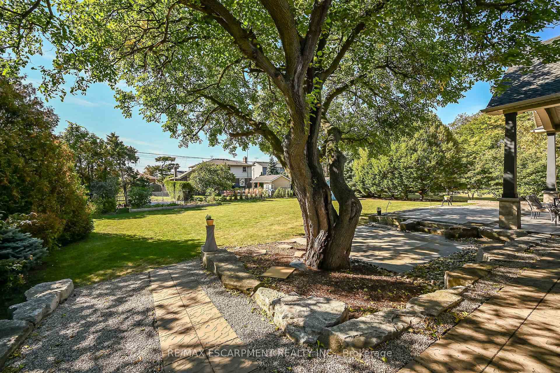 Photo 38 of 244 Mountain Brow Boulevard, Hamilton, Sherwood — HOMEH