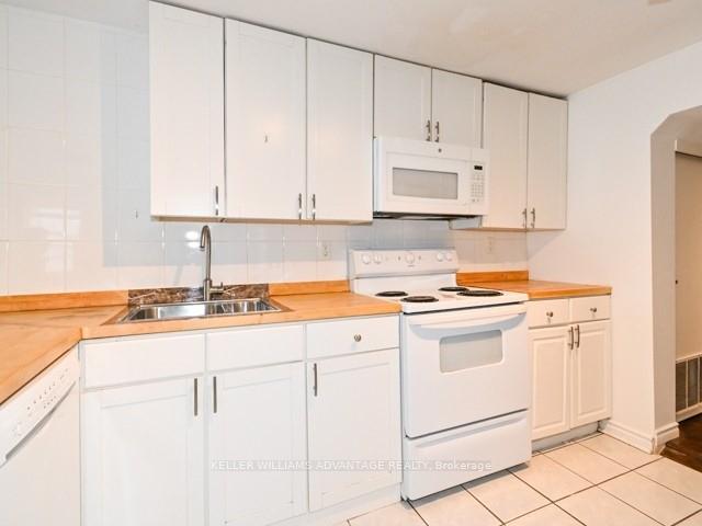 Photo 2 of Unit C, Main, 236 Highfield Road, Toronto, Greenwood-Coxwell — HOMEH