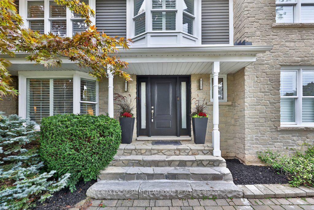 Photo 4 of 4139 Millcroft Park Drive, Burlington, Rose — HOMEH
